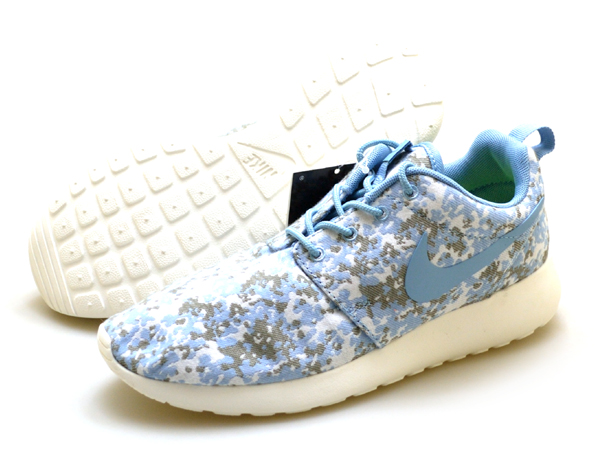 Nike Wmns Rosherun Prm 400 ナイキ ローシラン 24 5 24 5cm 売買されたオークション情報 Yahooの商品情報をアーカイブ公開 オークファン Aucfan Com