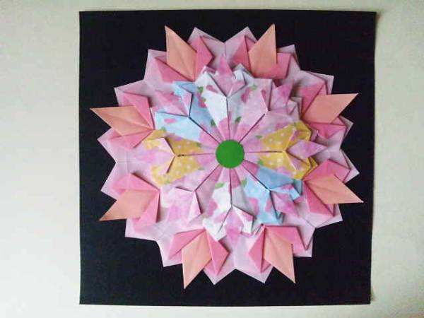 12 花火 壁面飾り ディスプレイ等に 折り紙ハンドメイド 折り紙 千代紙 売買されたオークション情報 Yahooの商品情報をアーカイブ公開 オークファン Aucfan Com