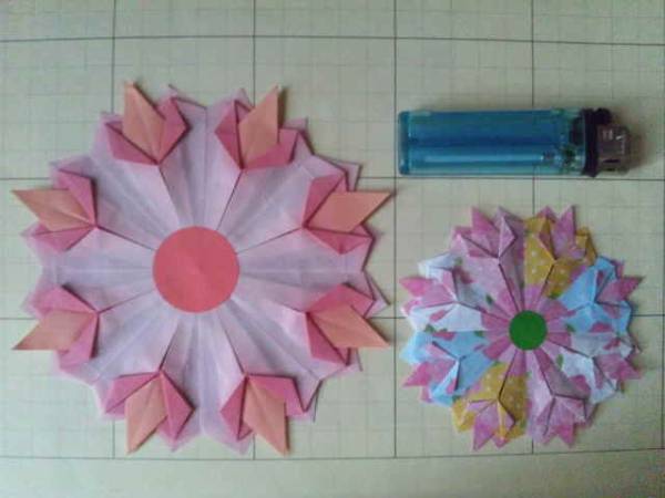 12 花火 壁面飾り ディスプレイ等に 折り紙ハンドメイド 折り紙 千代紙 売買されたオークション情報 Yahooの商品情報をアーカイブ公開 オークファン Aucfan Com