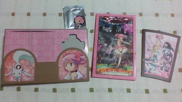 劇場版まどか☆マギカ　前編特製色紙☆美品☆おまけつき_3