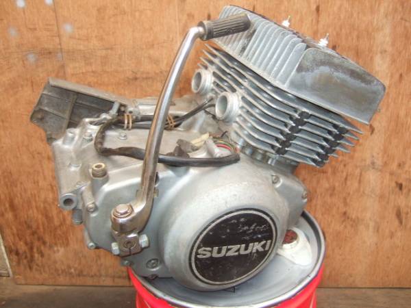 スズキRG250Eエンジン本体ストック品 RG250 GT250 GT380(エンジン本体