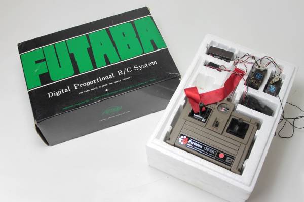 FUTABA FP-T2GS フタバ プロポ 27.045MHz 中古 ジャンク(送信機
