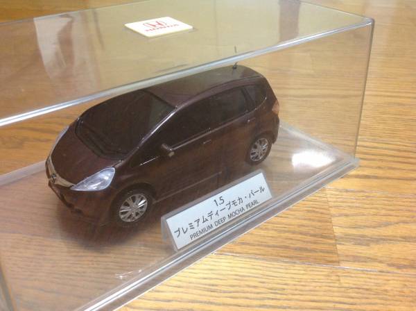 ホンダ フィットfit Ge6 カラーサンプル ミニカー ディープモカ ホンダ 売買されたオークション情報 Yahooの商品情報をアーカイブ公開 オークファン Aucfan Com