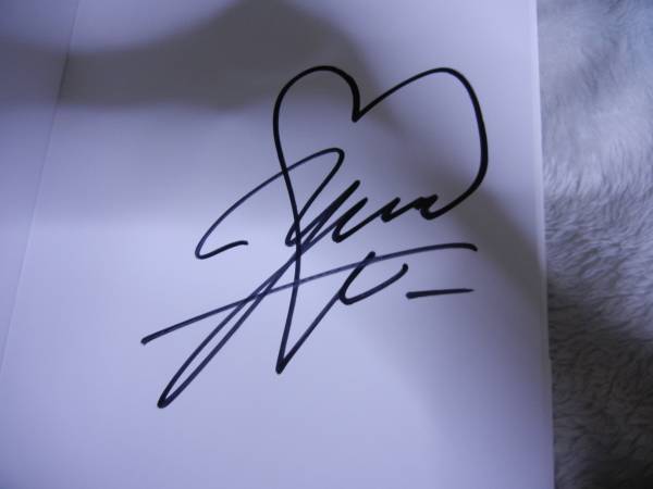 高見侑里 「FLEUR BLANCHE」 直筆サイン入り 特典生写真付B