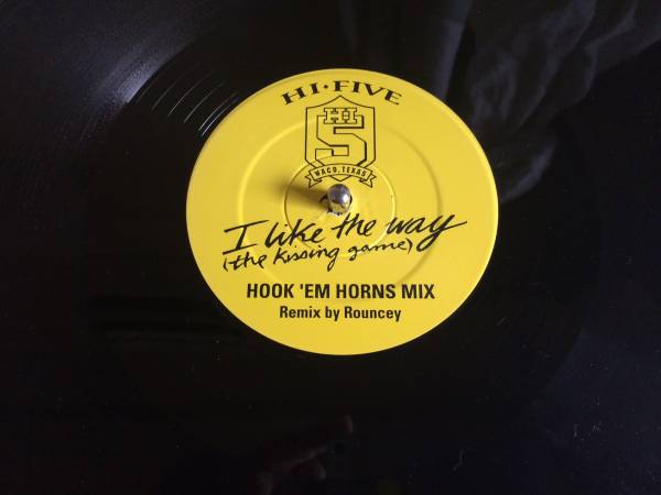 HI-FIVE I Like The WayHook 'Em Horns Mix