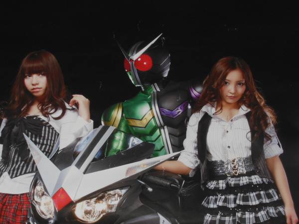 754 仮面ライダーw 板野友美 河西智美 ポスター Love Wars A3 あ行 売買されたオークション情報 Yahooの商品情報をアーカイブ公開 オークファン Aucfan Com