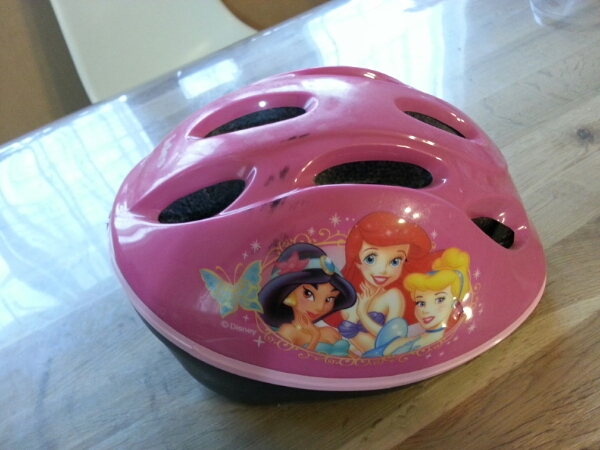 ディズニープリンセス 47-52cm 自転車幼児座席用ヘルメット_2