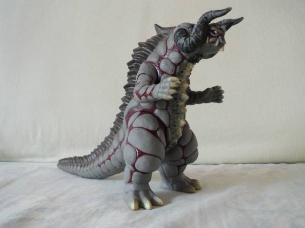 ウルトラ怪獣シリーズ キングシルバゴン ソフビ 絶版(怪獣、宇宙人