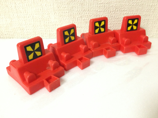 プラレール 車止め 赤 ４個 その４ レール部品 売買されたオークション情報 Yahooの商品情報をアーカイブ公開 オークファン Aucfan Com