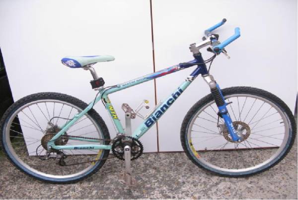 商談中　ビアンキ　Bianchi MTB MARTINI RACINGカラー 143e8□Bianchi ビアンキ MARTINI RACING 480 中古良品□O(Lサイズ以上