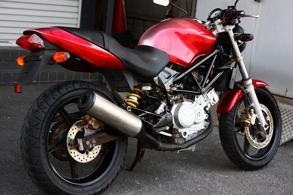 ☆VTR250 ワインレッド 自賠責2年残 12,000km 大阪(126cc-250cc)|売買 ☆VTR250 ワインレッド 自賠責2年残 12,000km 大阪(126cc-250cc)|売買
