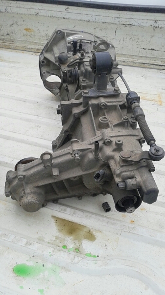 中古パーツ スズキ キャリー DA63T 4WD ミッション