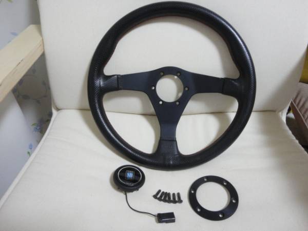 NARDI ナルディ　GARA3 SPORTS TYPEB 赤ステッチ NARDI GARA3 SPORTS TYPE B（ナルディ ガラ3 赤ステッチ