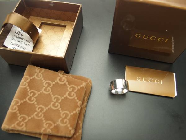 ＧＵＣＣＩ　グッチ　シルバー　Ｇリング　ボリューム感あります