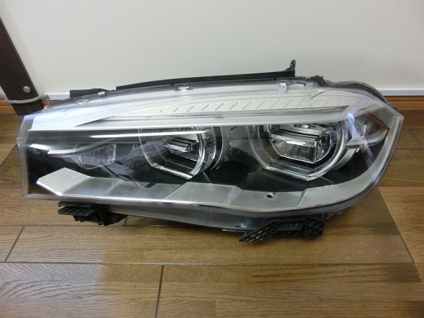 Bmw E70 X5 左ヘッドライト アダプティブled 純正 ヘッドライト 売買されたオークション情報 Yahooの商品情報をアーカイブ公開 オークファン Aucfan Com