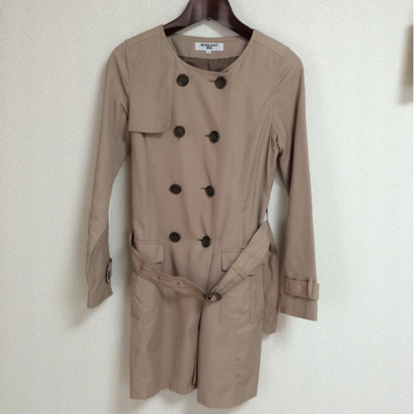 送料無料！NATURL BEAUTY BASIC ノーカラートレンチコート