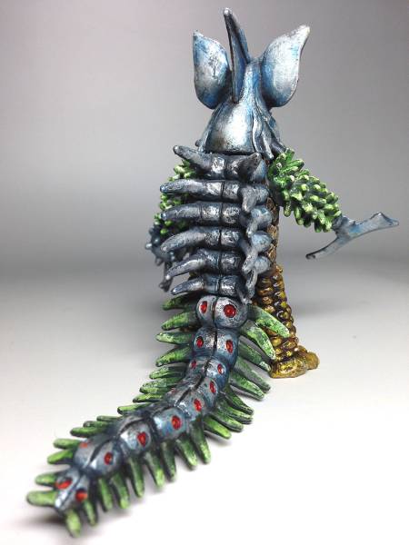 リペイント 完成品 HGCORE ウルトラマン タイラント HG(怪獣、宇宙人