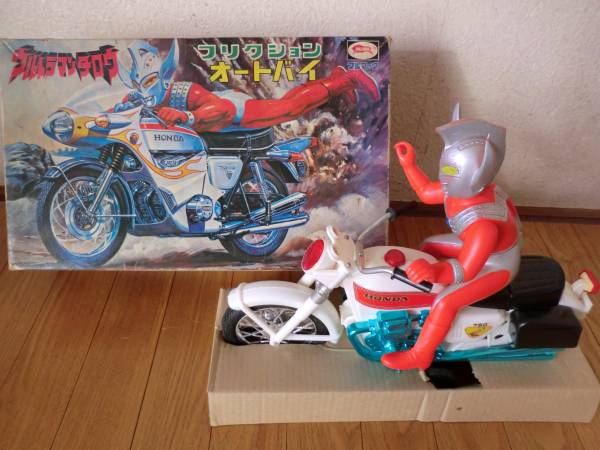 ウルトラマンタロウ フリクションオートバイ/ブルマック (オートバイ