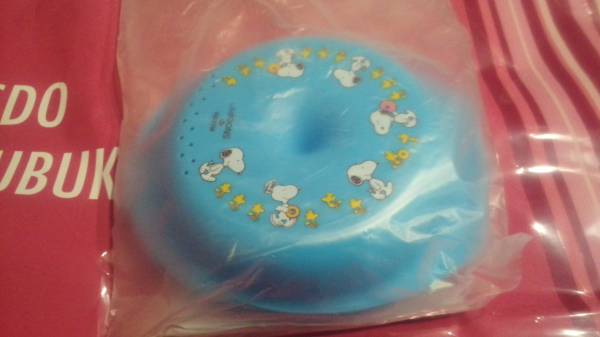 ミスド福袋 15年 スヌーピー ポッケリング ブルー ミスタードーナツ 売買されたオークション情報 Yahooの商品情報をアーカイブ公開 オークファン Aucfan Com