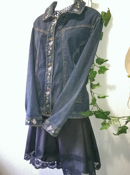 新品大きいサイズ３Ｌ１５号刺繍入ネイビーデニムジャケット最