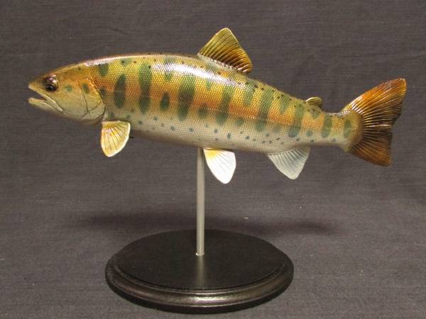 44　ハンドメイド 手作り　ヤマメ　魚フィギュア　模型　置物