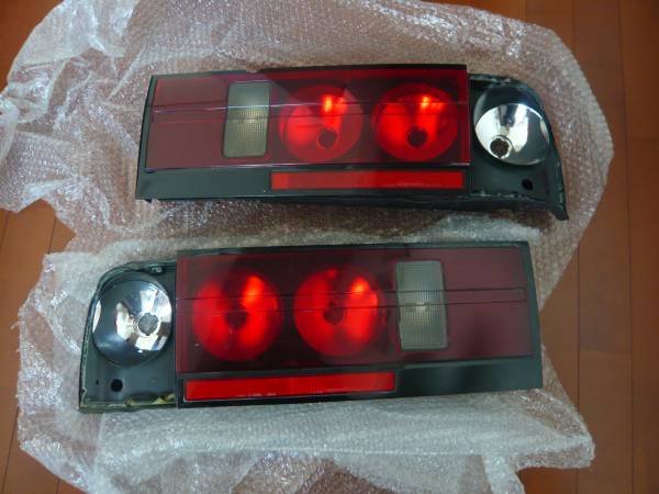 RX-7/FC3S後期 殻割りテールレンズ ウインカー部欠品ジャンク(テール