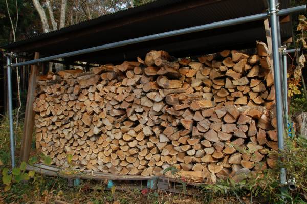 ★40㎝ナラクヌギ薪 100kg1.5年乾燥4，300円★！！