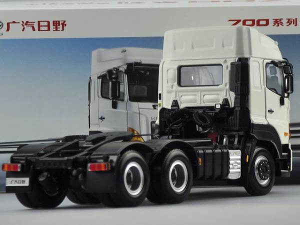 日野700 1/24 トラックター ミニトラックター HINO 新規1円出品(建設