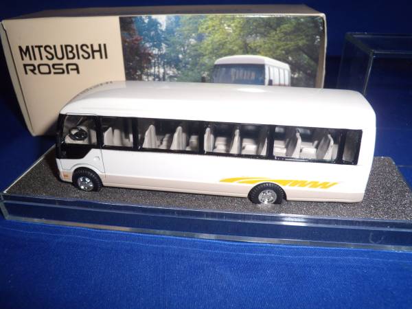 三菱ＦＵＳＯ　ローザ１／４３　ミニカー Tiny 1/43 三菱 ふそう ローザ (1984) 14-Seat グリーン (ミニカー