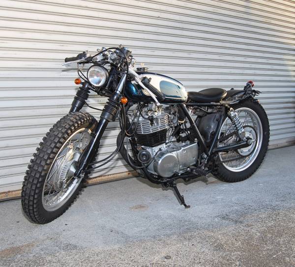 岡山発 実動 SR400 1JR ボバー セパハン カスタム 書付き(251cc-400cc