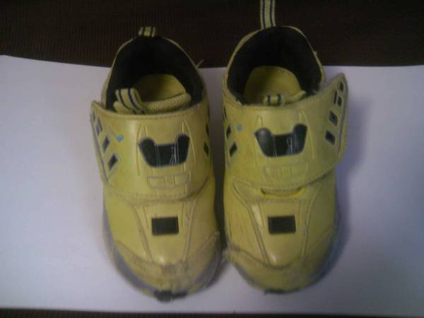 ドクターイエロー 靴 スニーカー 16 プラレール プラレール 売買されたオークション情報 Yahooの商品情報をアーカイブ公開 オークファン Aucfan Com