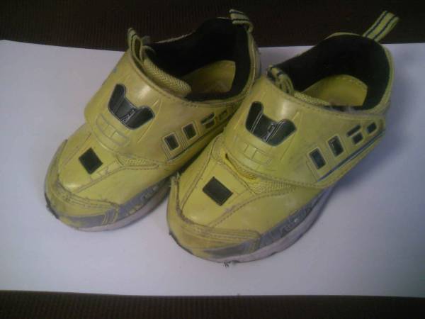 ドクターイエロー 靴 スニーカー 16 プラレール プラレール 売買されたオークション情報 Yahooの商品情報をアーカイブ公開 オークファン Aucfan Com