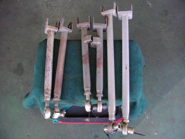 AE82 カローラFX　グループA　リア　ピロ　アーム　３点　AE92　