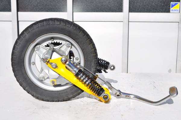 ＤＡＸ　ダックス　リア足回り　ホイール　スイングアーム　サス