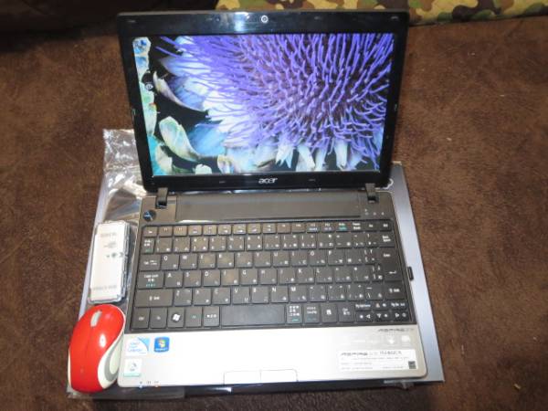 ○美品 Aspire one 753 AO753-N32C/S (メモリ増,マウス,Office(13