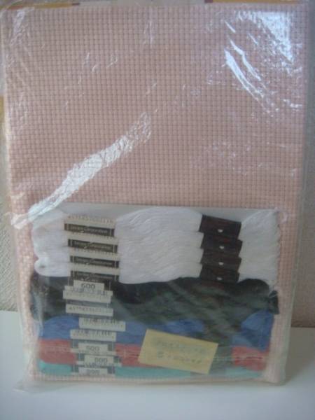 スヌーピーの刺繍キット クロスステッチ クッション その他 売買されたオークション情報 Yahooの商品情報をアーカイブ公開 オークファン Aucfan Com