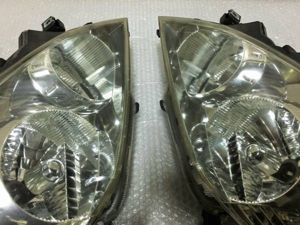 ☆Y11ウイングロード　後期純正HIDヘッドライト左右　中古☆