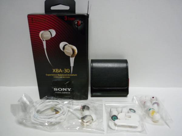 ソニー XBA-30トリプルBA ゴールド 本体新品