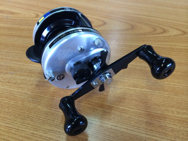 美品 アンバサダー 4600CB Light Cast ブラックフレーム 810300 