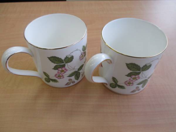 ウェッジウッド ストロベリー マグカップ ペア