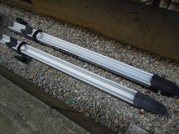 THULE　ルーフ用キャリア　USED　