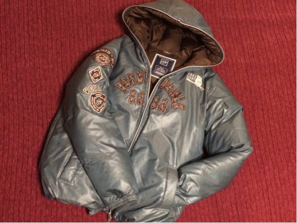 ZOY レタードワッペンダウンジャケットHBL12-145アースグリーン