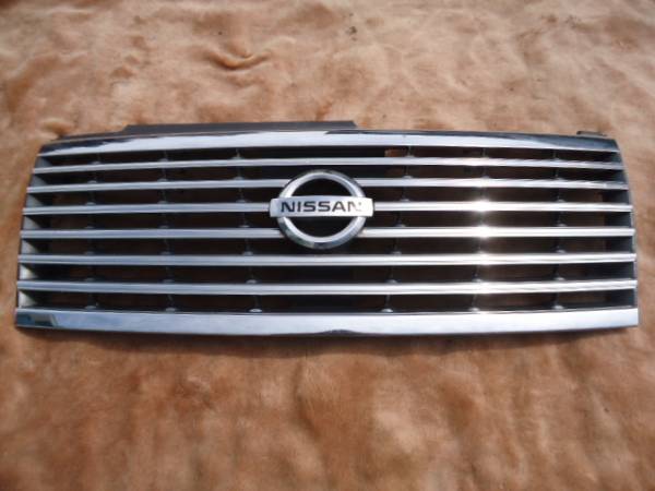 ★E51 エルグランド 後期 フロントグリル 中古