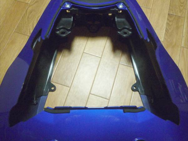 中古 FZ8/FAZER8 ヨーロッパヤマハ純正 リアキャリア(リア)｜売買され