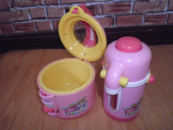 キティちゃんのキッチンおもちゃ おうちごっこ ジャー ポット キッチン用品 売買されたオークション情報 Yahooの商品情報をアーカイブ公開 オークファン Aucfan Com