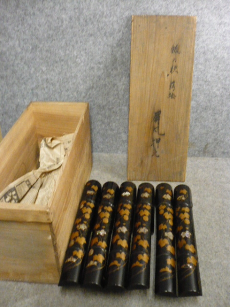 【文】15008 黒塗蒔絵屏風押え 6本 箱入 書画掛け軸骨董古物