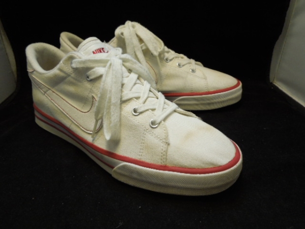 ☆NIKE スイートクラシックキャンバス 317849-112 白 送600円☆(27.0cm 