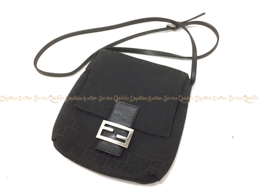 フェンディ ズッカ柄 ショルダーバッグ レディース 黒系