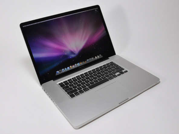美品 MacBookPro 17インチ　2010年　i7 2.66GHz 4GB / 500GB