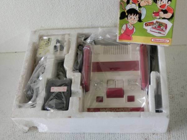 Nintendo　ファミリーコンピューター　ジャンク☆280